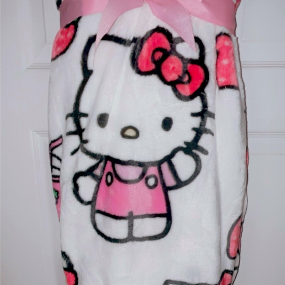 Hello Kitty Blanket